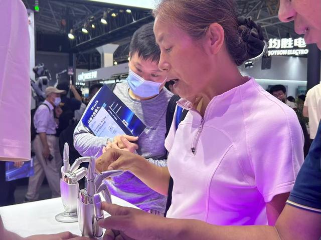 来源：中国青年报客户端